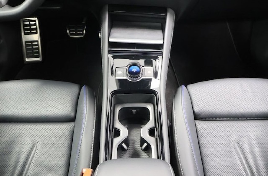 Volkswagen Tiguan R-Line 2.0 TDI DSG 4MOTION - foto 11