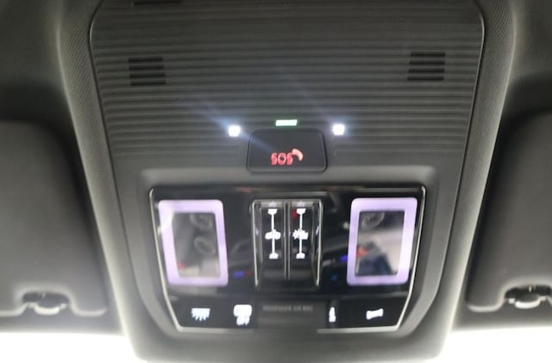 Volkswagen Tiguan R-Line 2.0 TDI DSG 4MOTION - foto 13