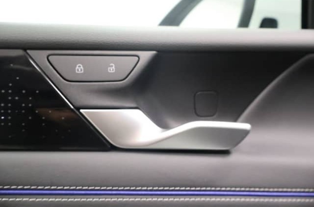 Volkswagen Tiguan R-Line 2.0 TDI DSG 4MOTION - foto 19