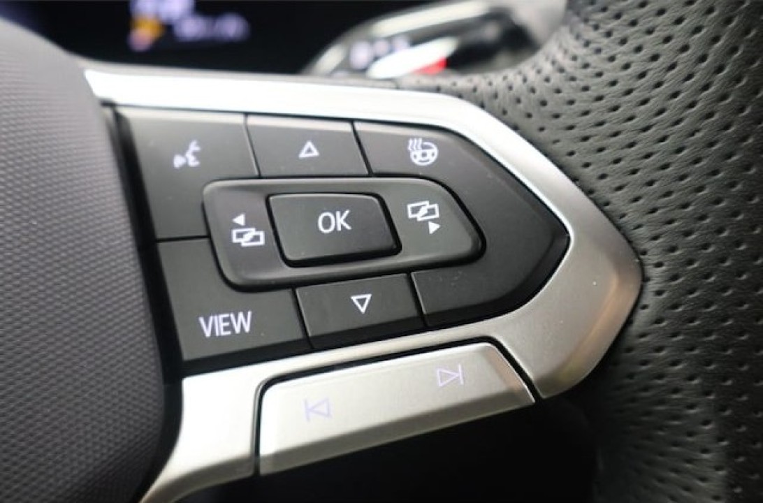 Volkswagen Tiguan R-Line 2.0 TDI DSG 4MOTION - foto 15