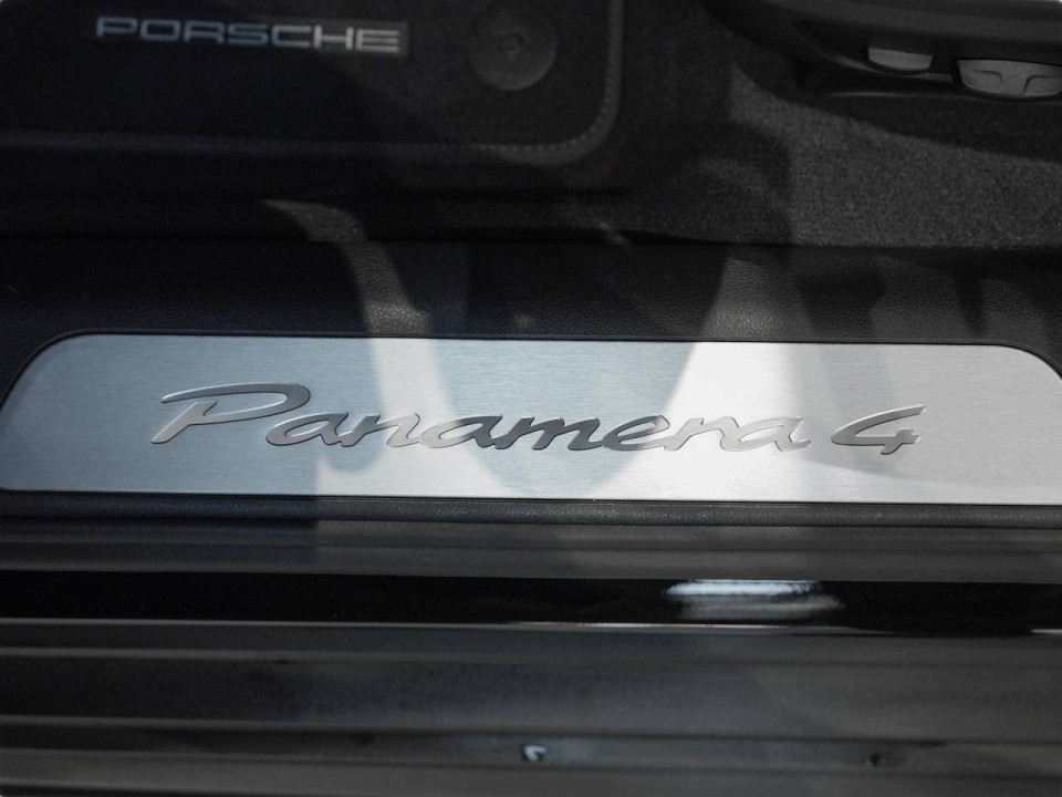 Porsche Panamera 4 - foto 23