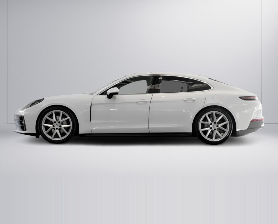Porsche Panamera 4 (2)