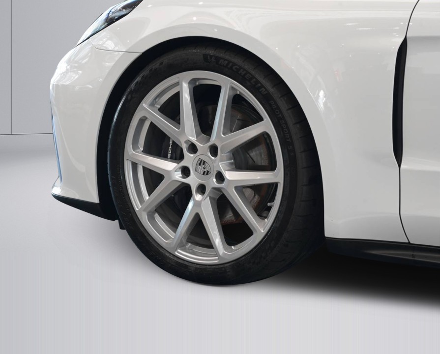 Porsche Panamera 4 - foto 24