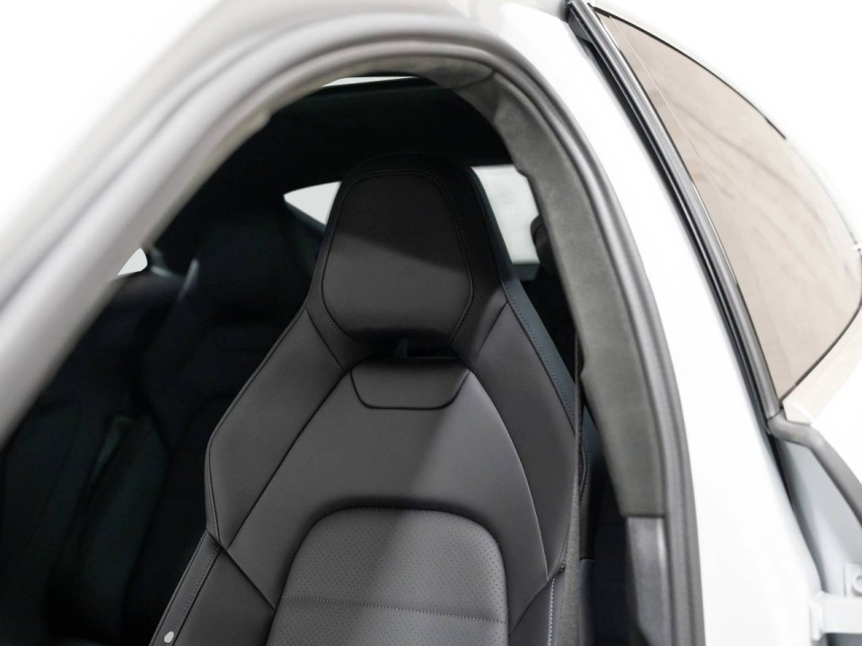 Porsche Panamera 4 - foto 14