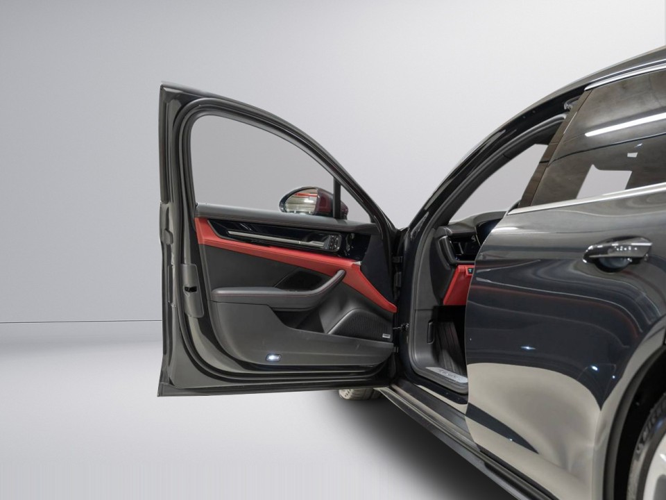 Porsche Panamera 4 - foto 8