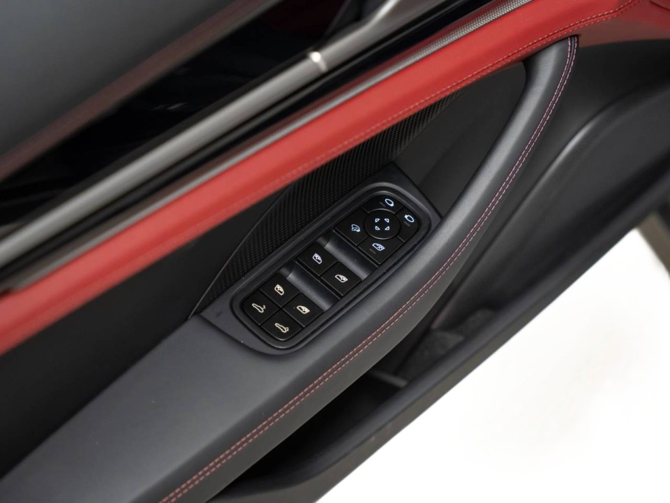 Porsche Panamera 4 - foto 26