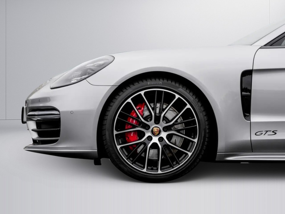Porsche Panamera GTS - foto 22