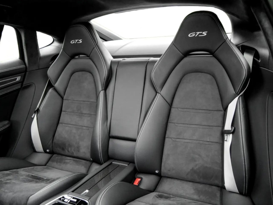 Porsche Panamera GTS - foto 14