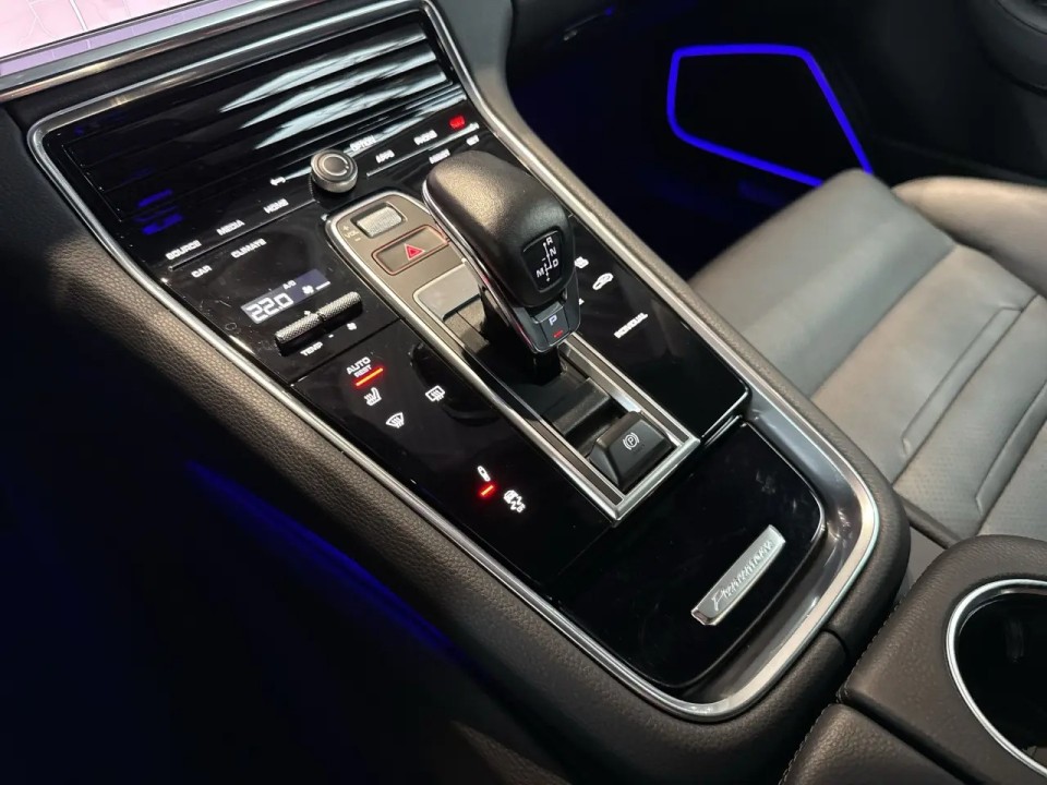 Porsche Panamera 4S E-Hybrid - foto 19