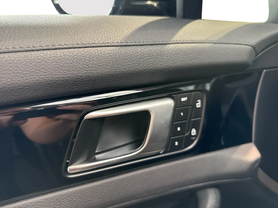 Porsche Panamera 4S E-Hybrid - foto 27