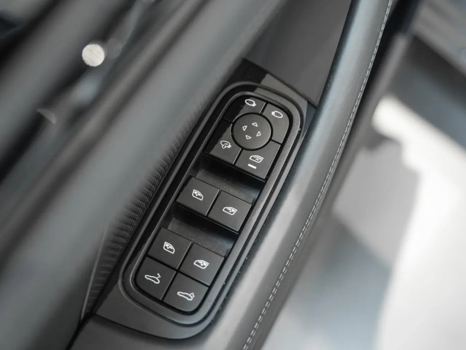 Porsche Panamera 4 - foto 21