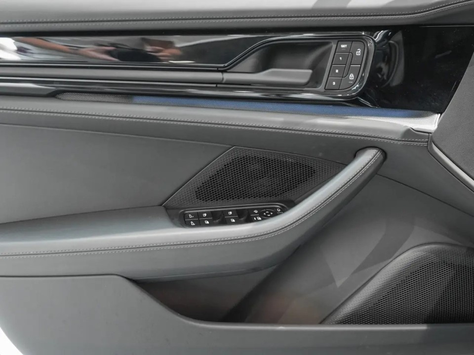 Porsche Panamera 4 - foto 20