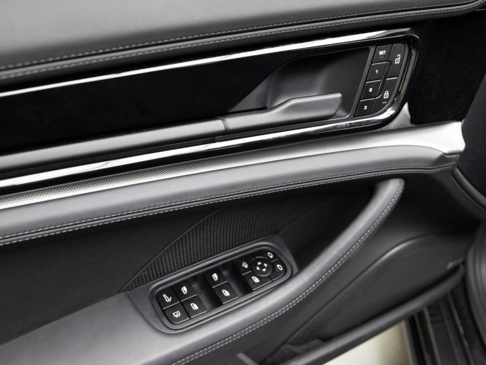 Porsche Panamera 4 E-Hybrid - foto 21
