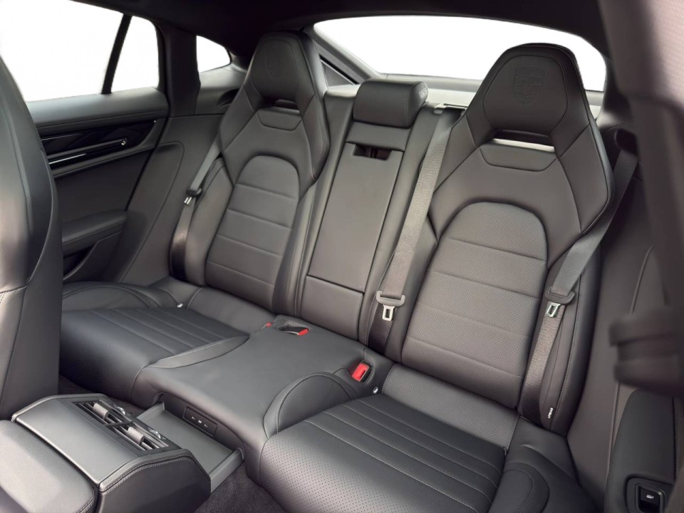 Porsche Panamera - foto 11