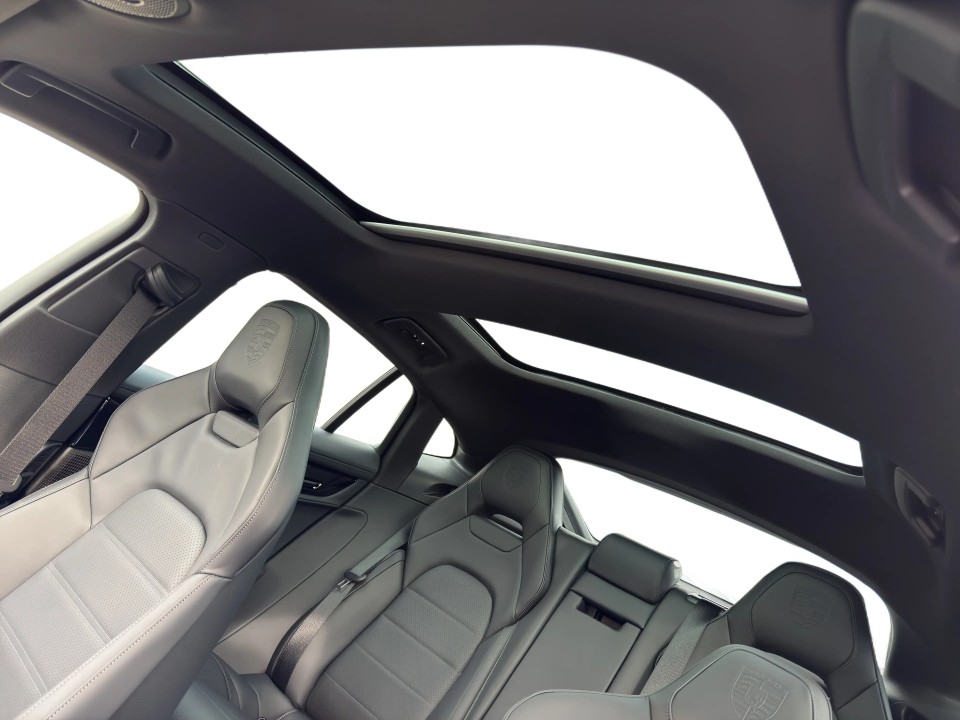 Porsche Panamera - foto 12