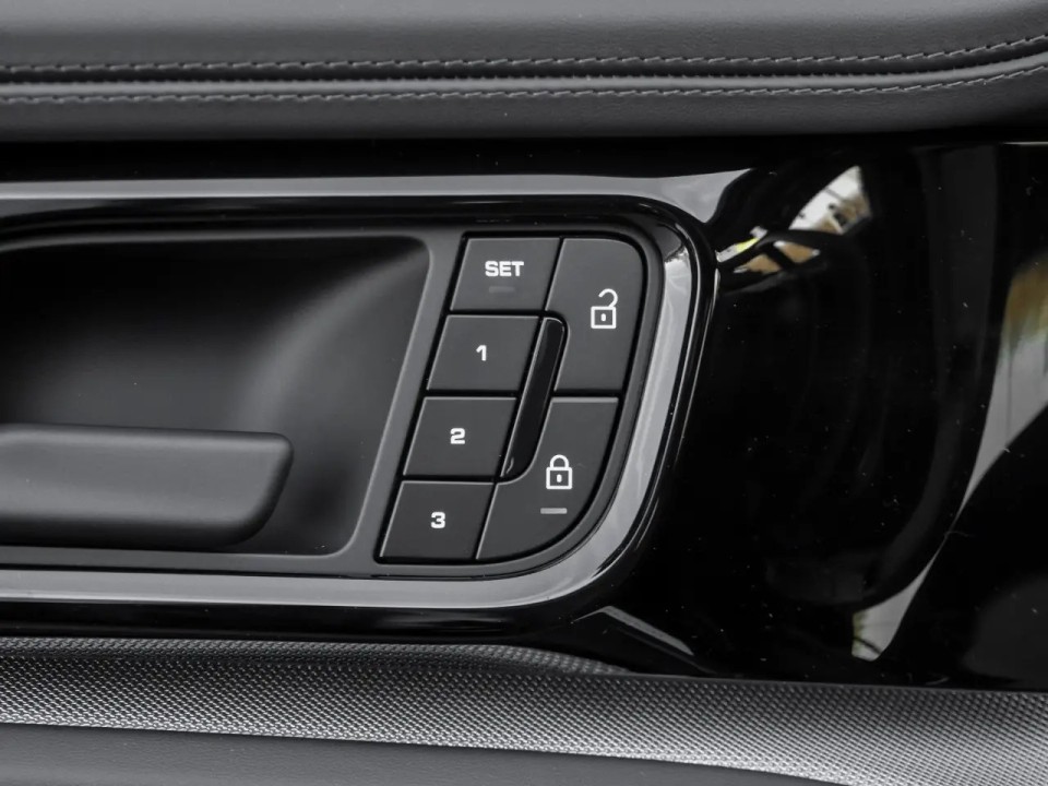 Porsche Panamera - foto 15