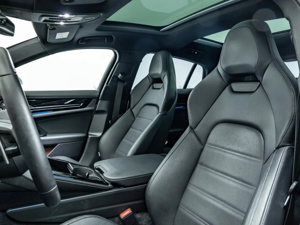 Porsche Panamera 4 E-Hybrid - foto 10