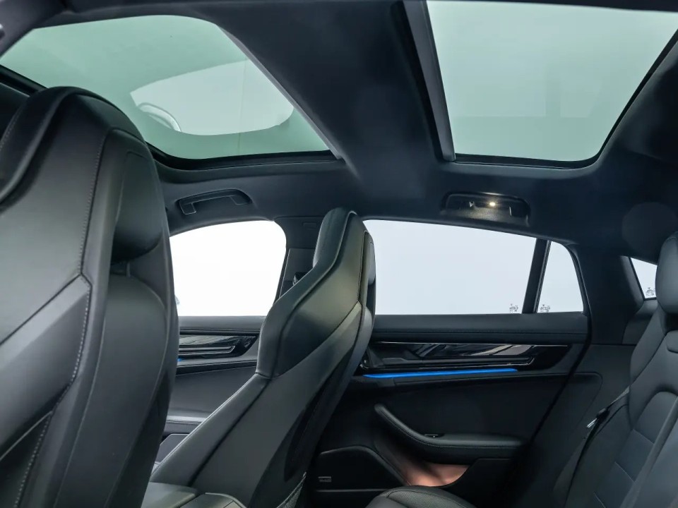 Porsche Panamera 4 E-Hybrid - foto 20