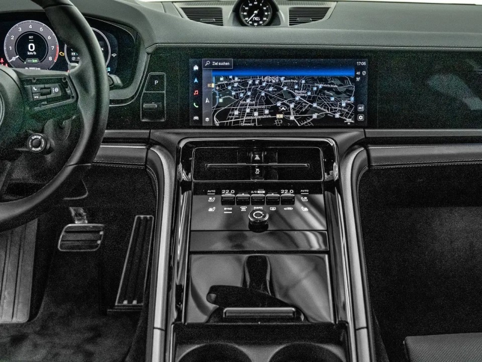 Porsche Panamera 4 E-Hybrid - foto 12