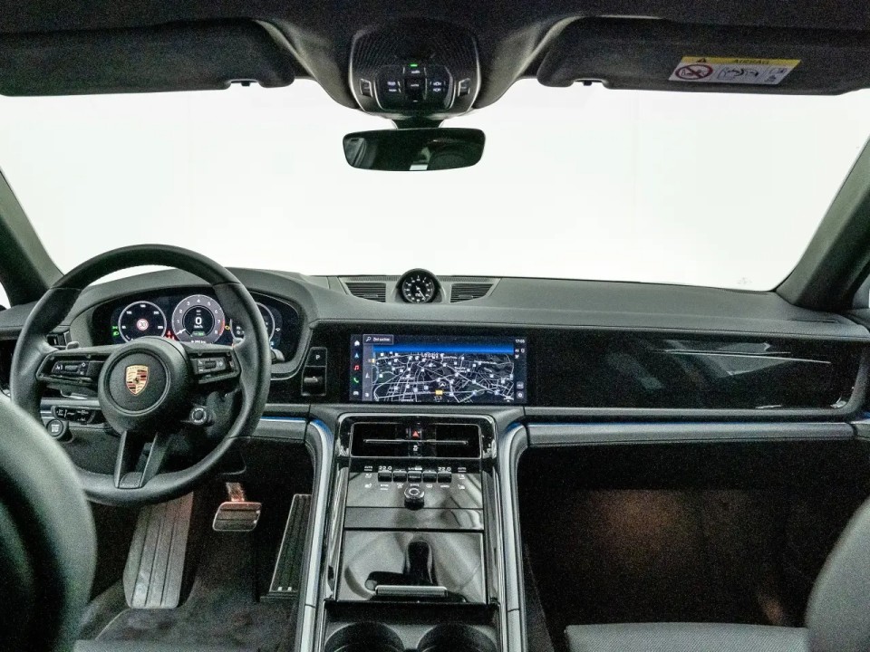 Porsche Panamera 4 E-Hybrid - foto 9