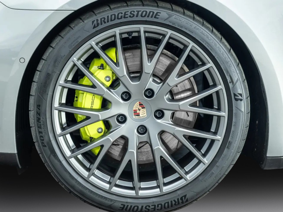 Porsche Panamera 4 E-Hybrid - foto 29