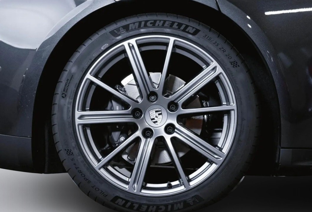 Porsche Panamera 4 - foto 42