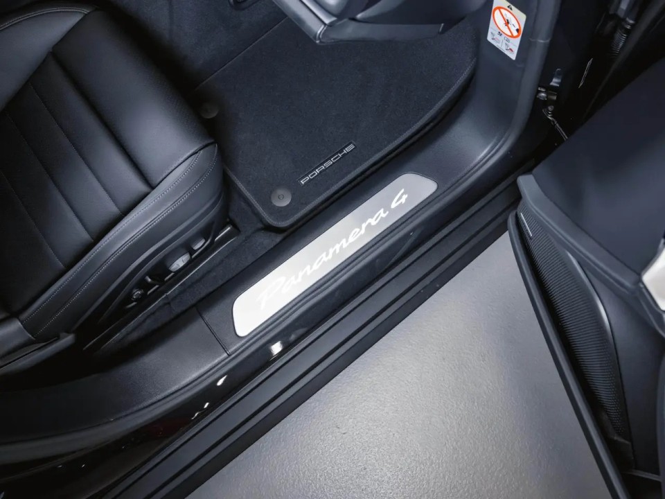 Porsche Panamera 4 - foto 33