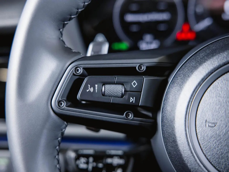 Porsche Panamera 4 - foto 10