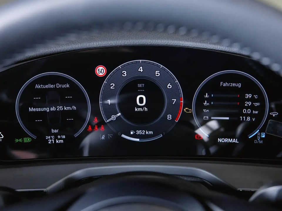 Porsche Panamera 4 - foto 13