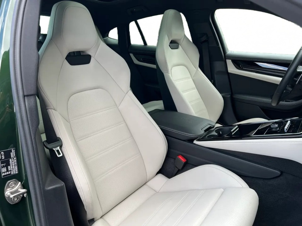 Porsche Panamera 4 E-Hybrid - foto 22