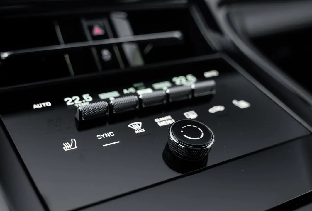 Porsche Panamera 4 E-Hybrid - foto 16