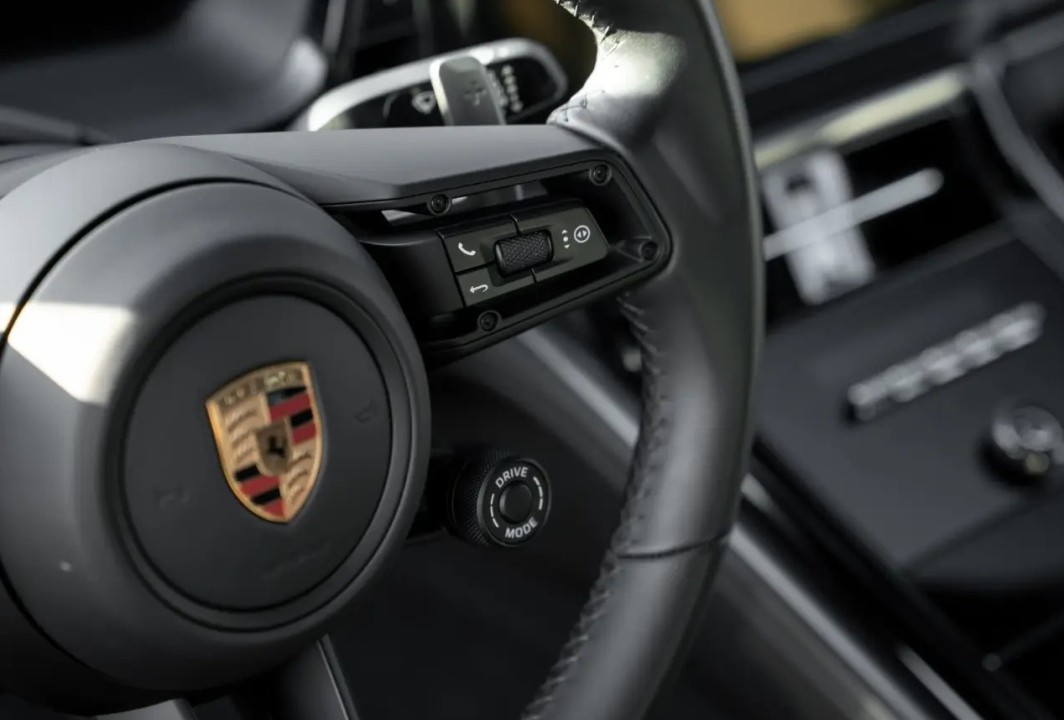 Porsche Panamera 4 E-Hybrid - foto 9