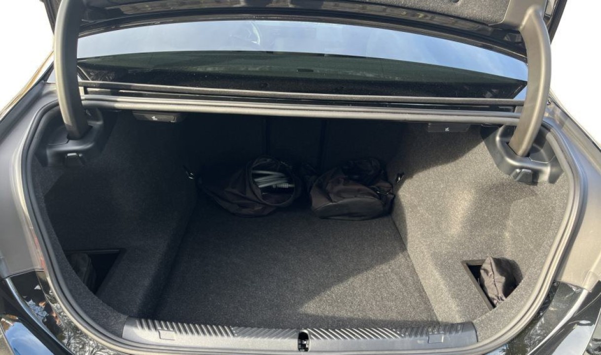 BMW Seria 5 550e xDrive - foto 17