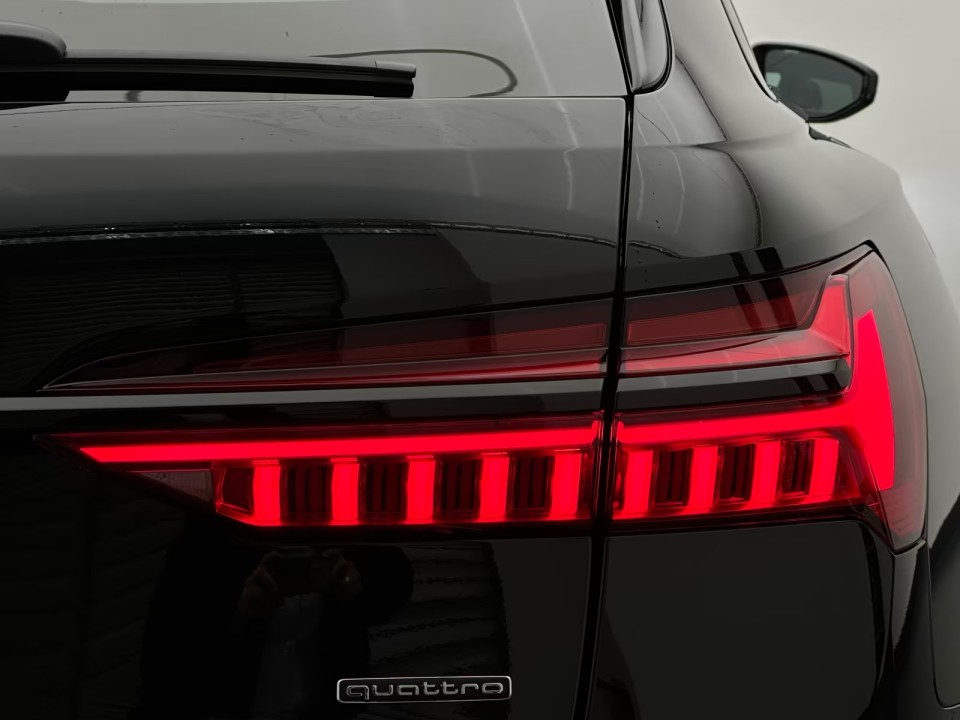 Audi A6 Avant 40TDI quattro S tronic - foto 42