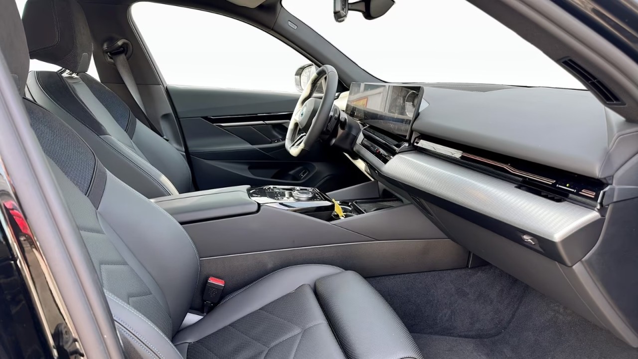 BMW Seria 5 530e xDrive M-Sport - foto 6