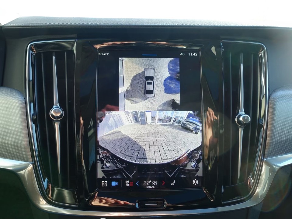 Volvo S90 T8 Recharge AWD Ultimate Dark - foto 16