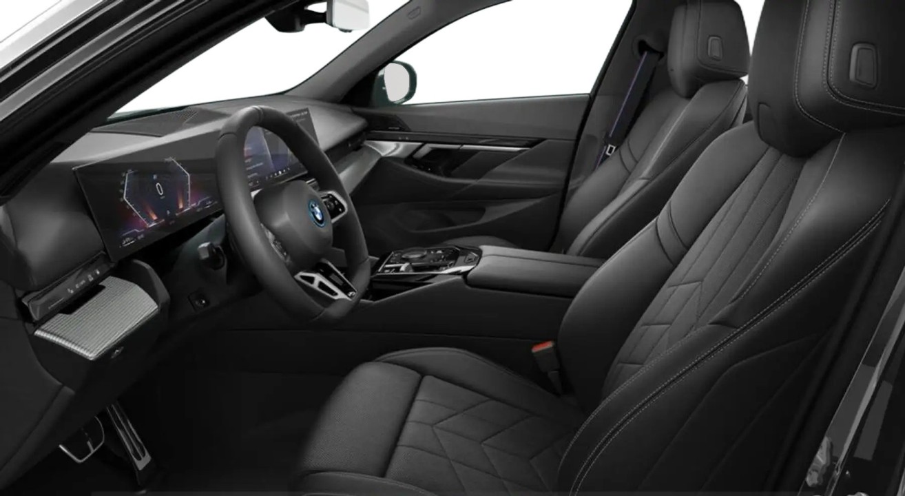 BMW Seria 5 550e xDrive (3)