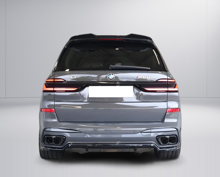 BMW X7 M60i (3)