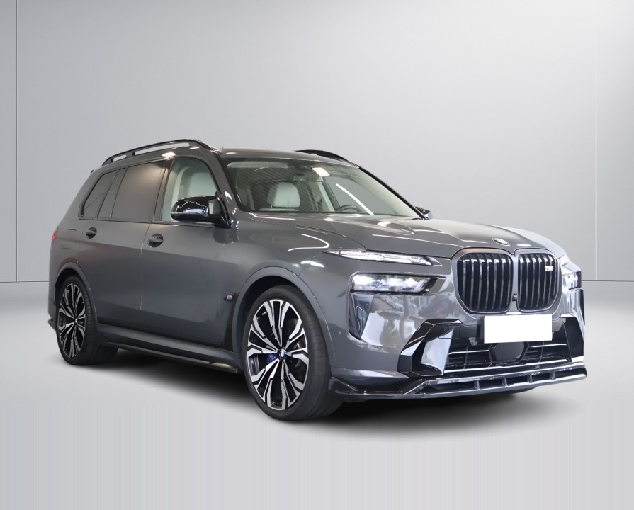 BMW X7 M60i