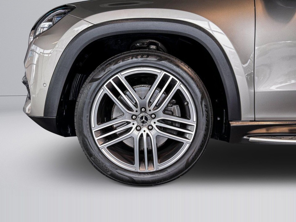 Mercedes-Benz GLS 400d 4MATIC - foto 17