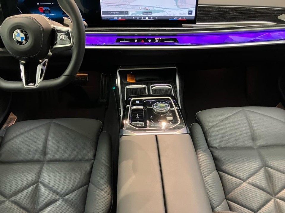 BMW Seria 7 740d xDrive M-Sport - foto 9