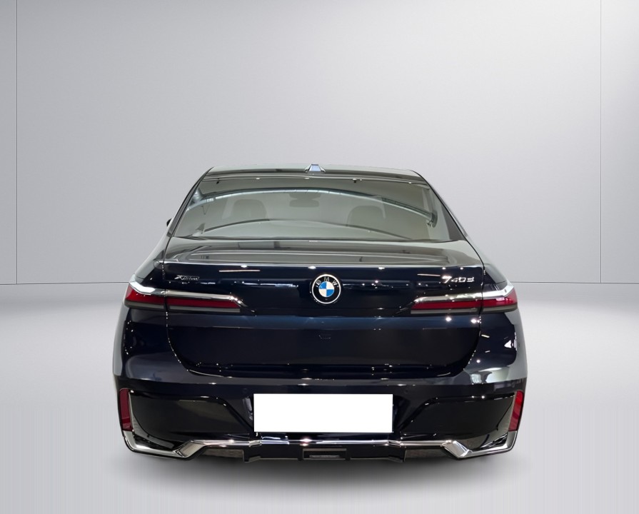 BMW Seria 7 740d xDrive M-Sport (4)