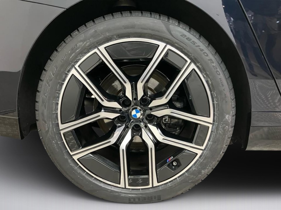 BMW Seria 7 740d xDrive M-Sport - foto 22