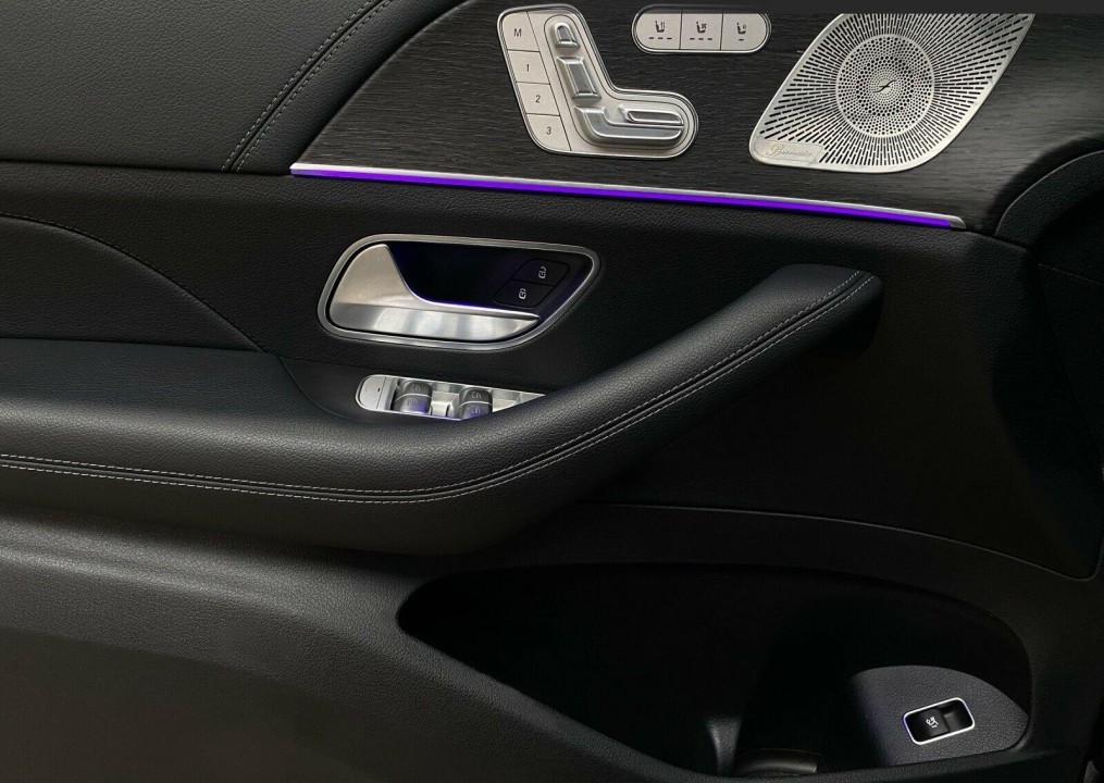 Mercedes-Benz GLE 400d 4MATIC AMG Line - foto 12