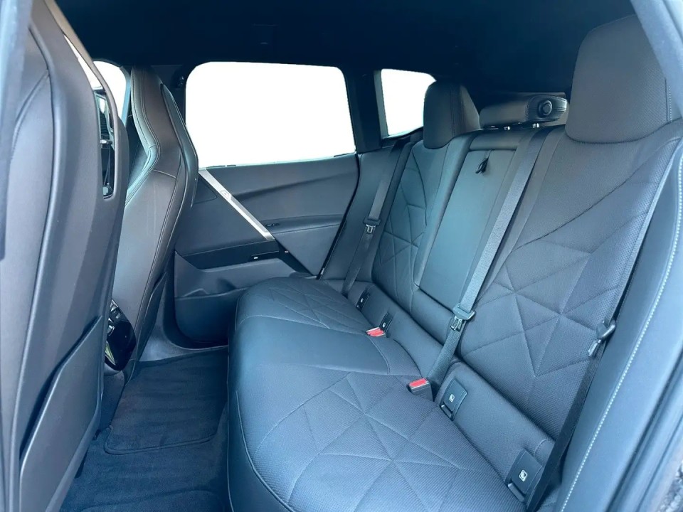 BMW iX xDrive40 - foto 9