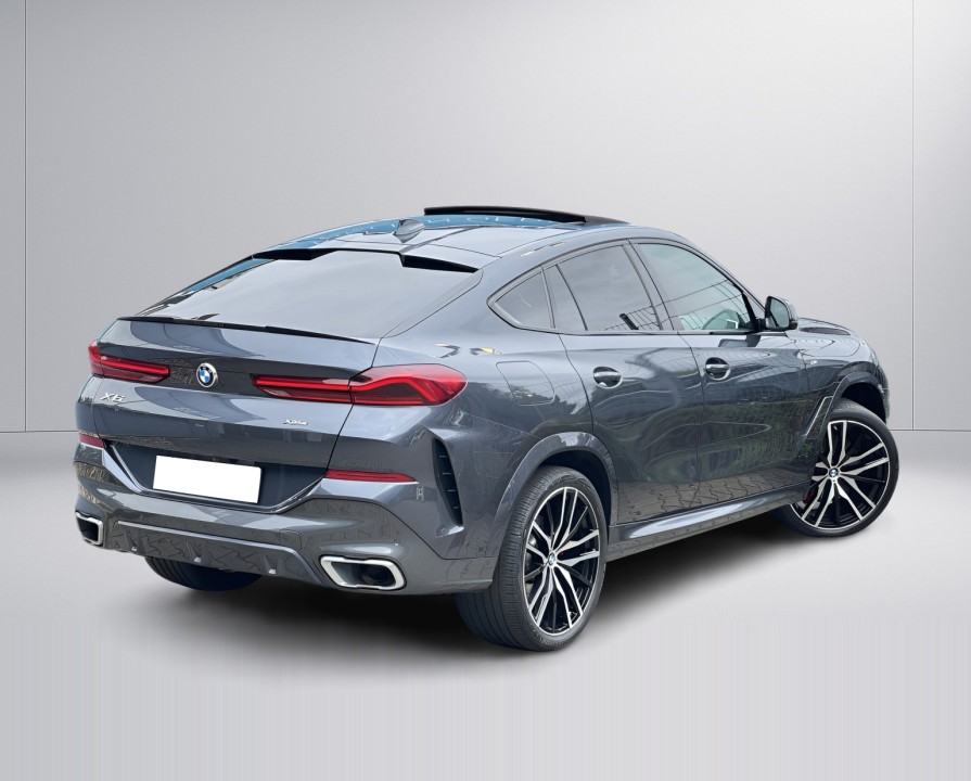 BMW X6 xDrive30d (2)