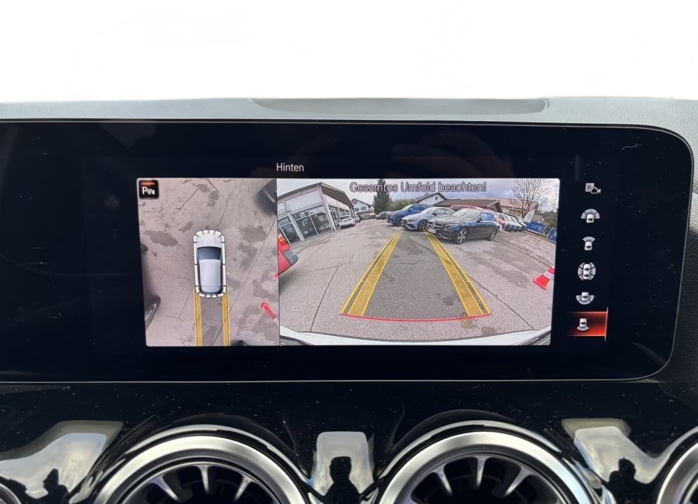 Mercedes-Benz GLA 250e AMG - foto 11