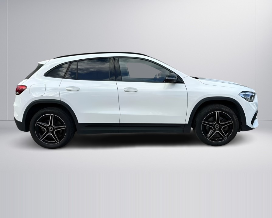 Mercedes-Benz GLA 250e AMG (2)