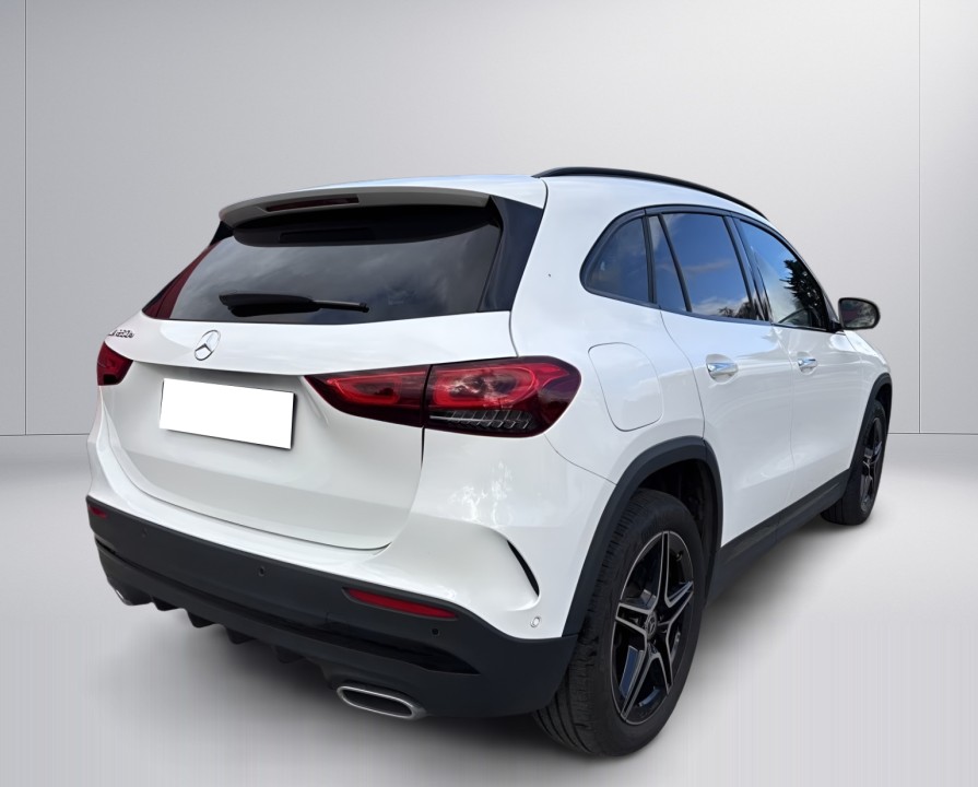 Mercedes-Benz GLA 250e AMG (3)