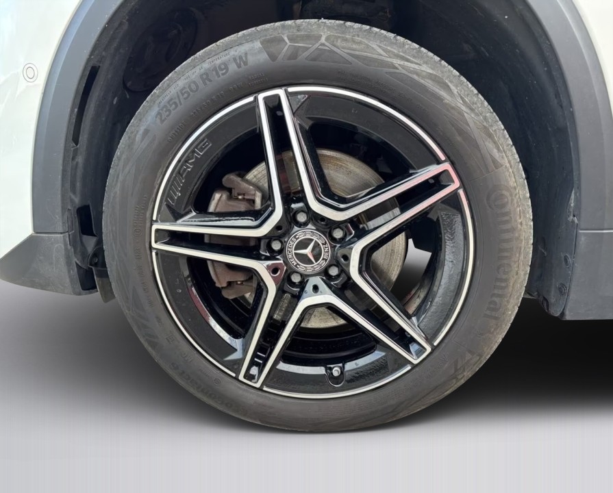 Mercedes-Benz GLA 250e AMG - foto 17